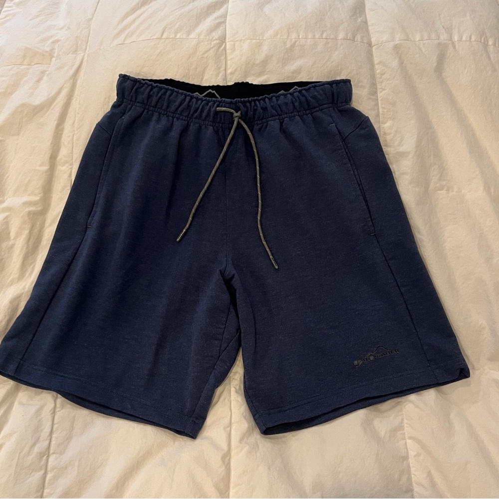 Eddie Bauer Mens gray lounge shorts with pockets size M